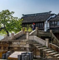 近代中国的落后并不怪清朝,清朝的错误在于摆脱落后的速度和代价